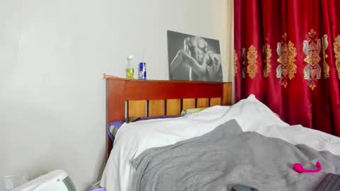 Snapshot of cherry_falls chatting on October 21, 2025, 8:59 am cherry_falls online show from October 21, 2025, 8:59 am