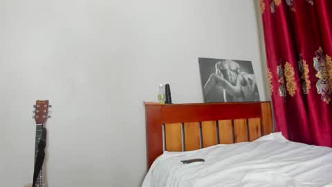 Snapshot of cherry_falls chatting on October 31, 2025, 8:32 pm cherry_falls online show from October 31, 2025, 8:32 pm