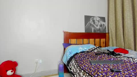 Snapshot of cherry_falls chatting on November 21, 2025, 8:29 pm cherry_falls online show from November 21, 2025, 8:29 pm