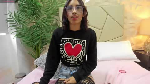 cherry_flirtx online show from June 2, 2026, 1:24 pm