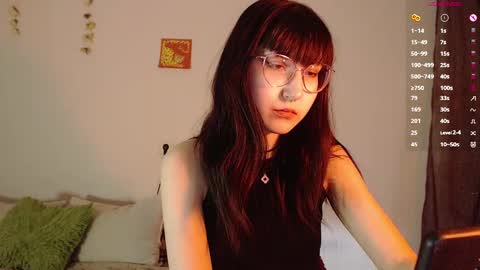 Snapshot of cherry_hazzze chatting on February 23, 2025, 6:34 pm Cheryl online show from February 23, 2025, 6:34 pm