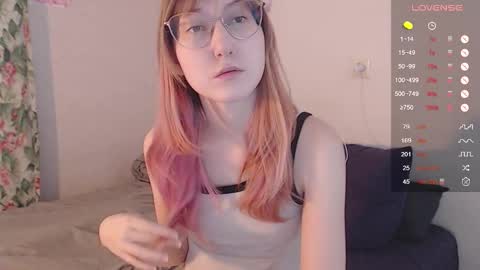 Snapshot of cherry_hazzze chatting on October 14, 2025, 5:41 am Cheryl online show from October 14, 2025, 5:41 am