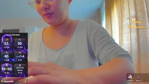 mayra online show from October 19, 2025, 7:31 am