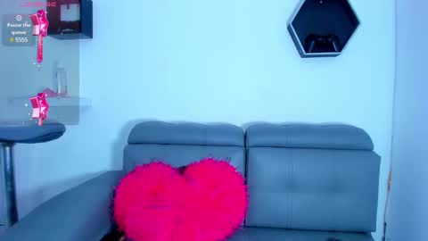 Cherry  online show from February 26, 2025, 5:31 am