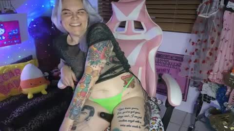 Snapshot of cherryb0mbb0mb chatting on January 12, 2025, 7:11 am CherryBombBomb online show from January 12, 2025, 7:11 am