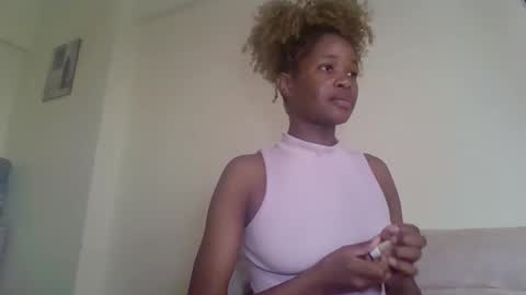 Snapshot of cherryblossom2002 chatting on March 13, 2026, 10:44 am Cherryblossom2002 online show from March 13, 2026, 10:44 am