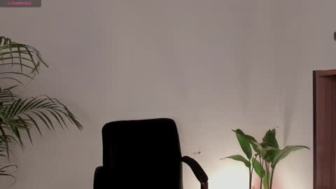 Snapshot of cherrybr_ chatting on December 15, 2025, 8:35 pm Cherry Lady online show from December 15, 2025, 8:35 pm