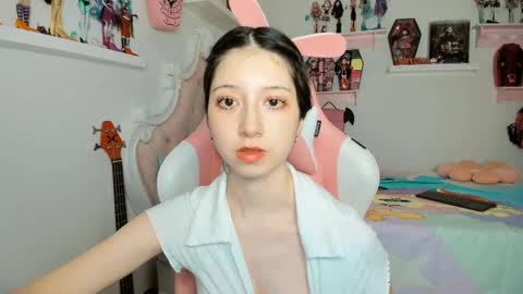 cherrycute666 online show from February 13, 2026, 3:24 am