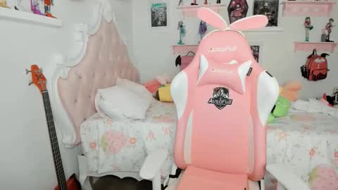 cherrycute666 online show from March 1, 2026, 2:46 am