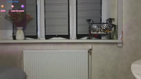 Lysia online show from April 13, 2026, 2:11 pm