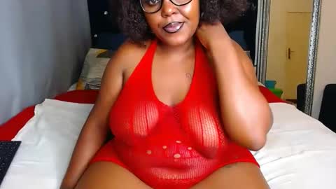 cherryyummy69 online show from December 22, 2024, 8:25 pm