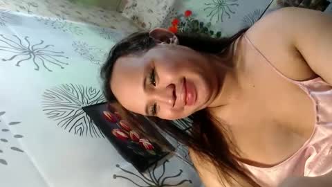 Snapshot of chescahotxxxl chatting on December 11, 2024, 2:52 am chescahotxxxl online show from December 11, 2024, 2:52 am