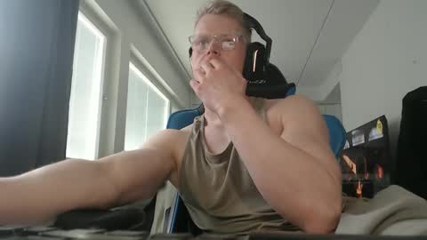 chestbrahhhhhh online show from May 18, 2026, 1:28 pm