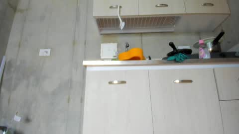 Chiara fustox online show from April 18, 2026, 7:58 pm