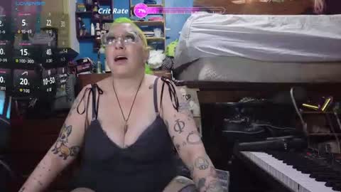 CurvySiren online show from July 7, 2026, 6:38 am