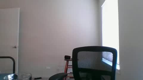 Snapshot of chicago69421 chatting on February 20, 2025, 7:19 pm Kyle online show from February 20, 2025, 7:19 pm