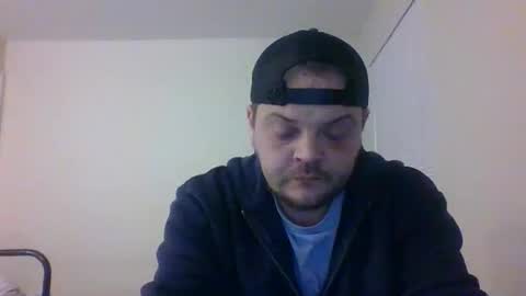 Snapshot of chicago69421 chatting on February 23, 2025, 3:24 am Kyle online show from February 23, 2025, 3:24 am