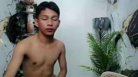 Snapshot of chick_renz chatting on September 29, 2025, 5:56 am chick_renz online show from September 29, 2025, 5:56 am