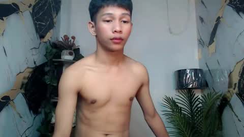 Snapshot of chick_renz chatting on October 3, 2025, 5:21 pm chick_renz online show from October 3, 2025, 5:21 pm