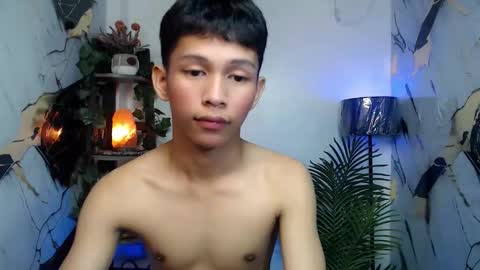 Snapshot of chick_renz chatting on October 6, 2025, 7:55 pm chick_renz online show from October 6, 2025, 7:55 pm