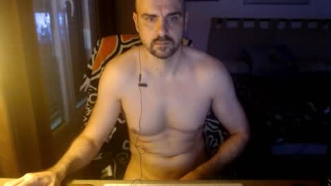 chicocam1983 online show from October 26, 2025, 4:46 pm