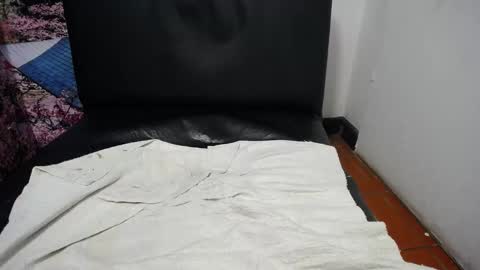 Snapshot of chiky_nastyy chatting on September 14, 2025, 5:01 pm Chikys   online show from September 14, 2025, 5:01 pm