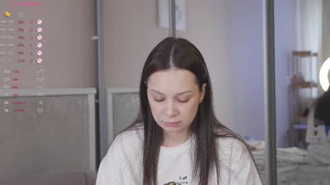 Nicole online show from February 26, 2026, 10:58 am