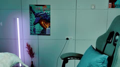 Snapshot of chillsnail_bro chatting on February 3, 2026, 9:03 am Bella online show from February 3, 2026, 9:03 am