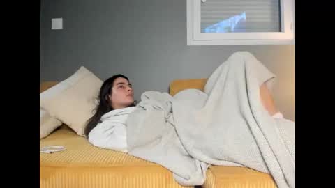 Snapshot of chillwithcamii chatting on October 20, 2025, 3:51 am yoursensualparadise online show from October 20, 2025, 3:51 am