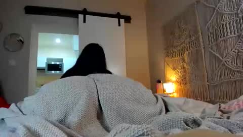 yoursensualparadise online show from February 25, 2026, 6:12 am