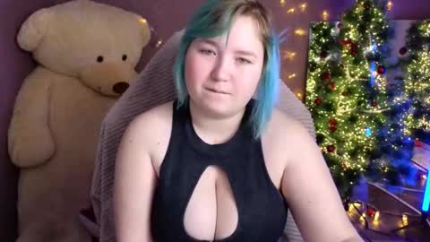 Snapshot of chimberwol chatting on December 18, 2025, 2:28 am Chim-Chim online show from December 18, 2025, 2:28 am