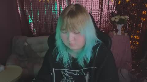 Snapshot of chimberwol chatting on February 27, 2026, 5:13 pm Chim-Chim online show from February 27, 2026, 5:13 pm