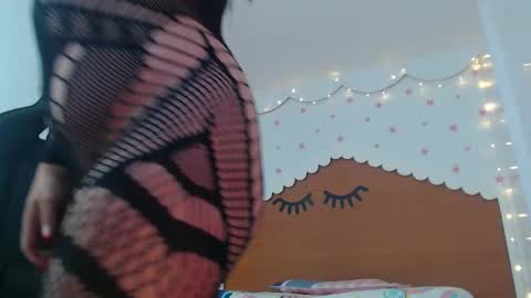 Snapshot of chinatsu_t chatting on January 23, 2025, 4:09 am Kelly online show from January 23, 2025, 4:09 am
