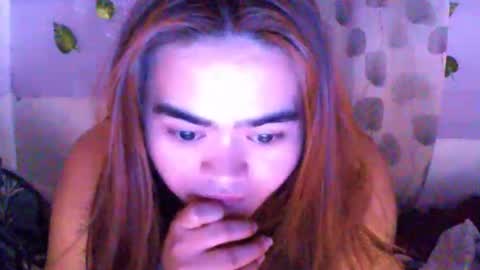 chinny_fuckdoll online show from March 11, 2026, 10:38 pm