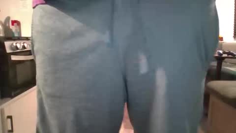 Snapshot of chipdougie chatting on April 12, 2026, 6:24 pm Chip Dougie online show from April 12, 2026, 6:24 pm