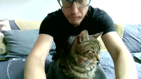 Snapshot of chivakneeval chatting on November 4, 2025, 7:35 pm chivakneeval online show from November 4, 2025, 7:35 pm