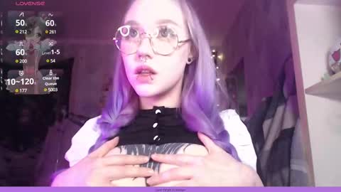 chloe_crystall_killer online show from February 12, 2025, 7:23 am