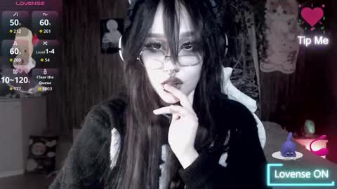 chloe_crystall_killer online show from October 25, 2025, 6:35 pm