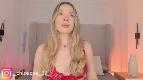 Chloe online show from February 8, 2026, 12:30 pm