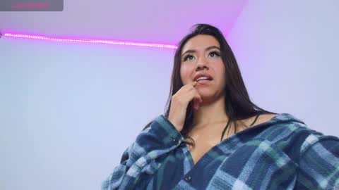 chloe_desire11 online show from May 18, 2026, 10:54 am