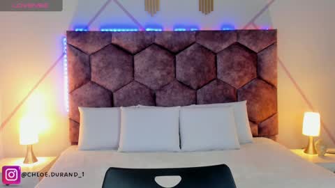 chloe_durand_ online show from October 8, 2025, 8:28 pm
