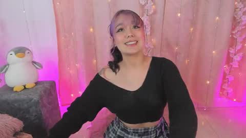 Chloe  online show from November 25, 2025, 4:45 am