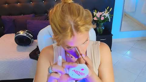 CHLOE online show from December 9, 2024, 8:54 pm