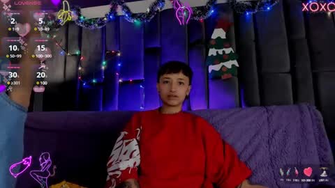 Isabella curly hair - Anastasia short hair  online show from December 4, 2024, 12:58 pm