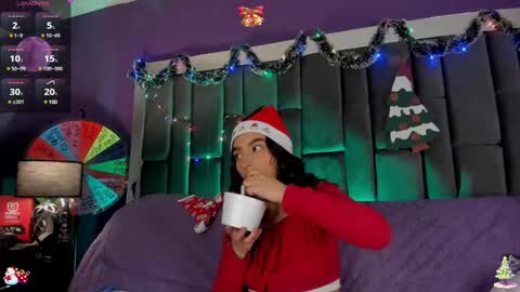 Isabella curly hair - Anastasia short hair  online show from December 9, 2024, 6:57 pm