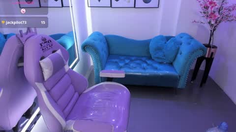 Chloe  online show from April 13, 2026, 7:41 pm