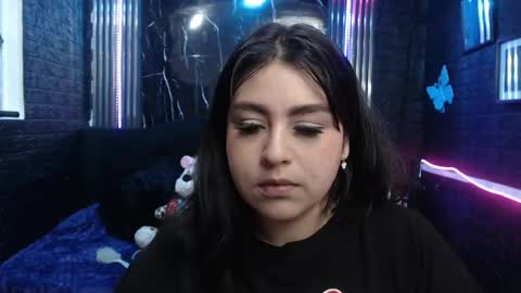 Snapshot of chloe_smith5 chatting on June 11, 2026, 1:42 pm chloe_smith5 online show from June 11, 2026, 1:42 pm