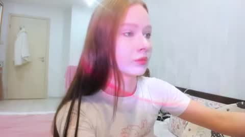 Snapshot of chloe_wifey chatting on October 28, 2025, 3:14 pm chloe wifey online show from October 28, 2025, 3:14 pm