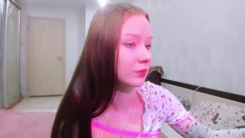 Snapshot of chloe_wifey chatting on November 15, 2025, 1:18 pm chloe wifey online show from November 15, 2025, 1:18 pm