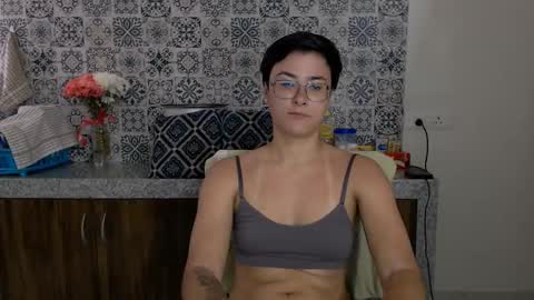 Eva and Sandra online show from February 17, 2025, 5:14 am